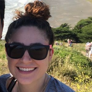 Meet your Posher, Jenna